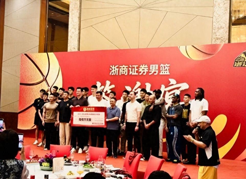 4年2.72亿！硬唐将成尼克斯离队第一人？