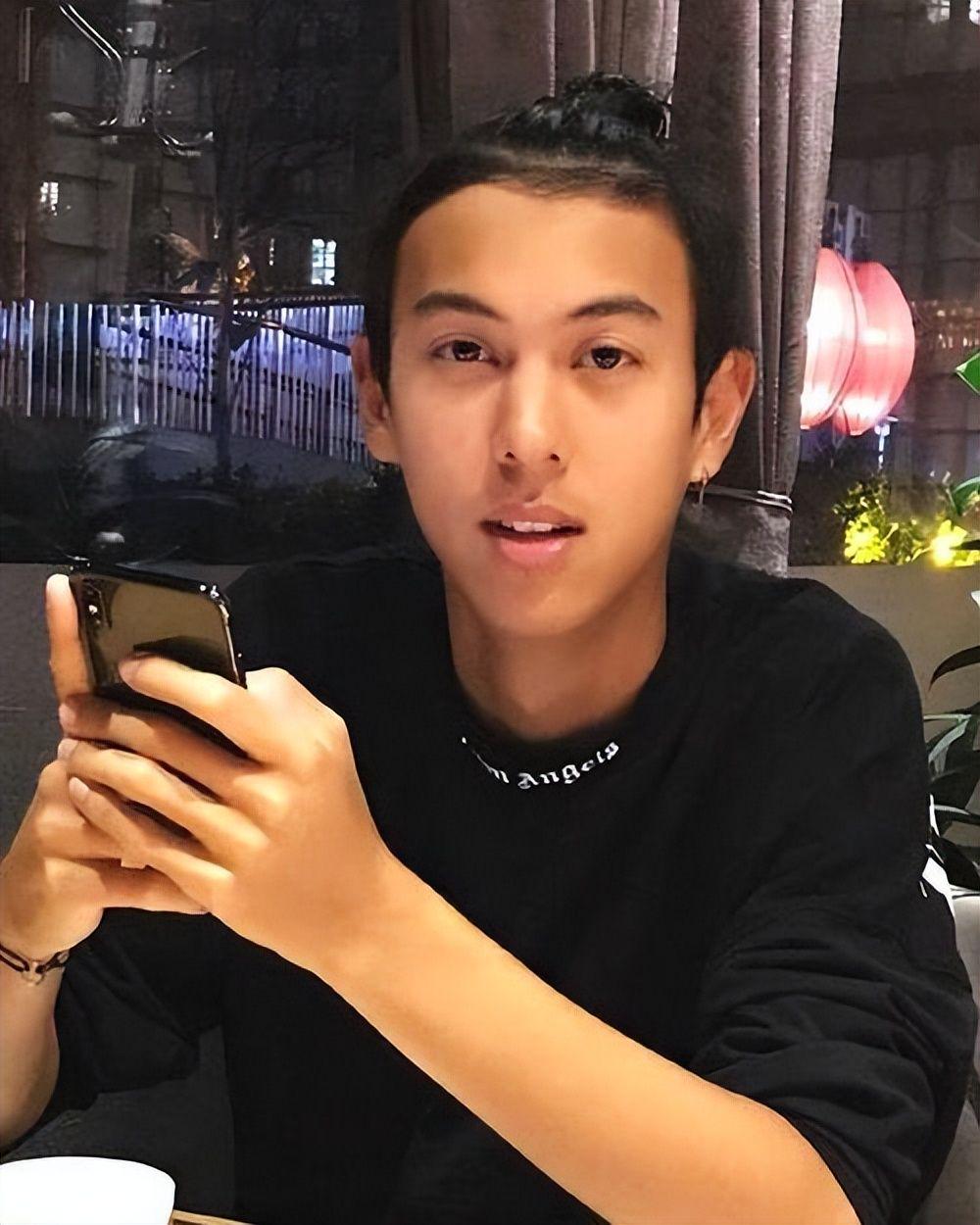 罗马诺&莫雷托：加拉塔萨雷从未放弃莱奥，也许这两天就能谈妥