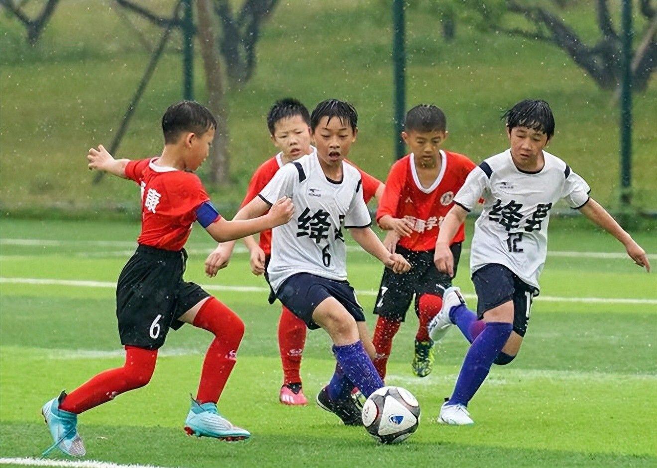 克罗地亚媒体开炮:我们被抢劫!FIFA保送葡萄牙 C罗靠施舍获最佳